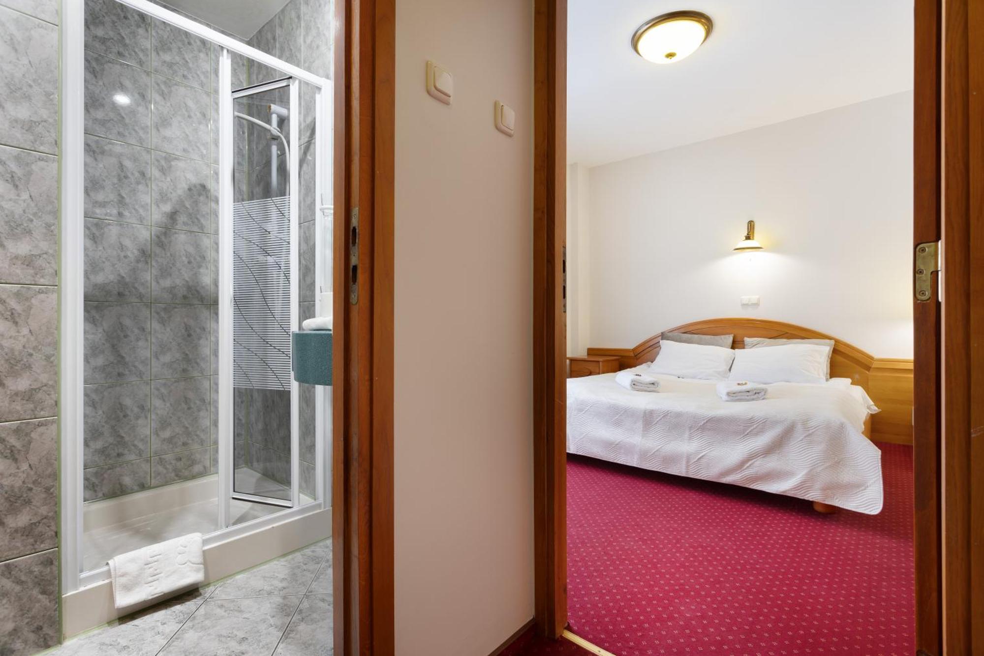 Familijny Osrodek Wypoczynkowo - Rehabilitacyjny Krynica Zdroj Hotel Buitenkant foto