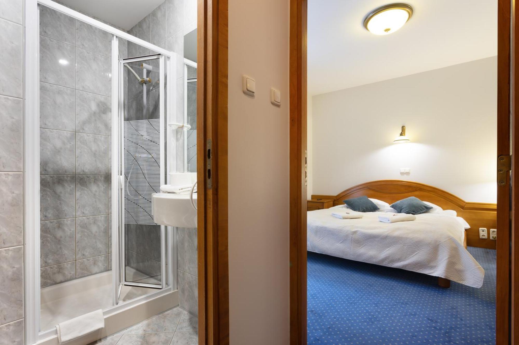 Familijny Osrodek Wypoczynkowo - Rehabilitacyjny Krynica Zdroj Hotel Buitenkant foto